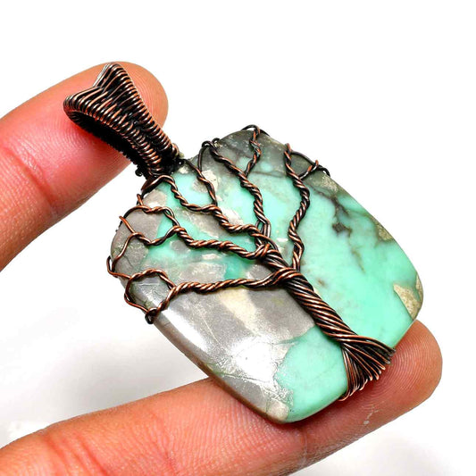 Nature’s Embrace – Green Quartz Copper Tree of Life Pendant