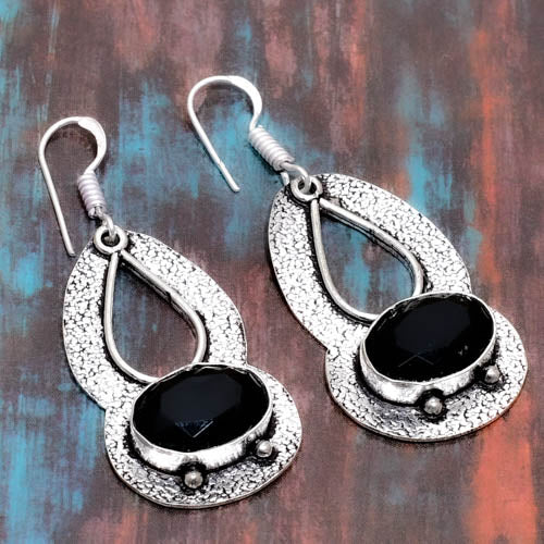 Obsidian Sentinel – Silver Onyx Earrings