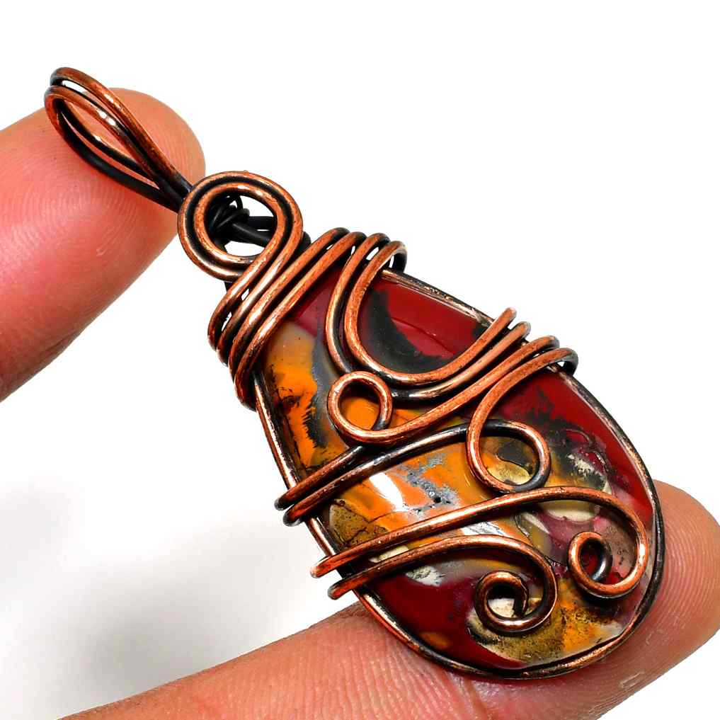 Ember’s Embrace – Red & Orange Agate Copper Pendant