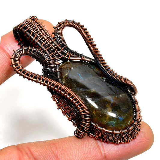 Aurora’s Shield – Labradorite Copper Pendant
