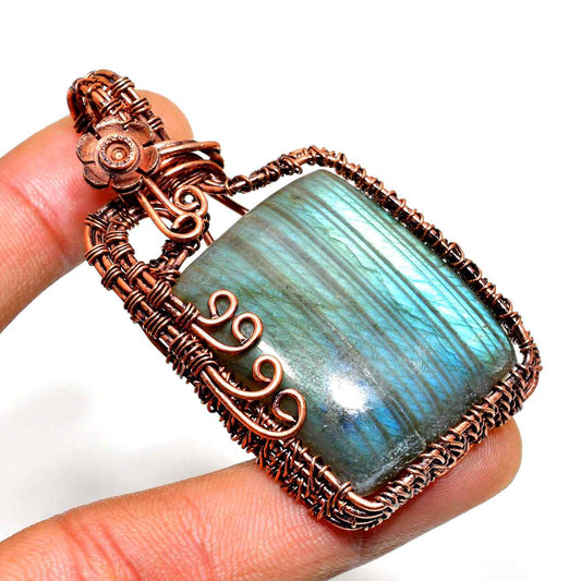 Aqua Veil – Labradorite Copper Pendant