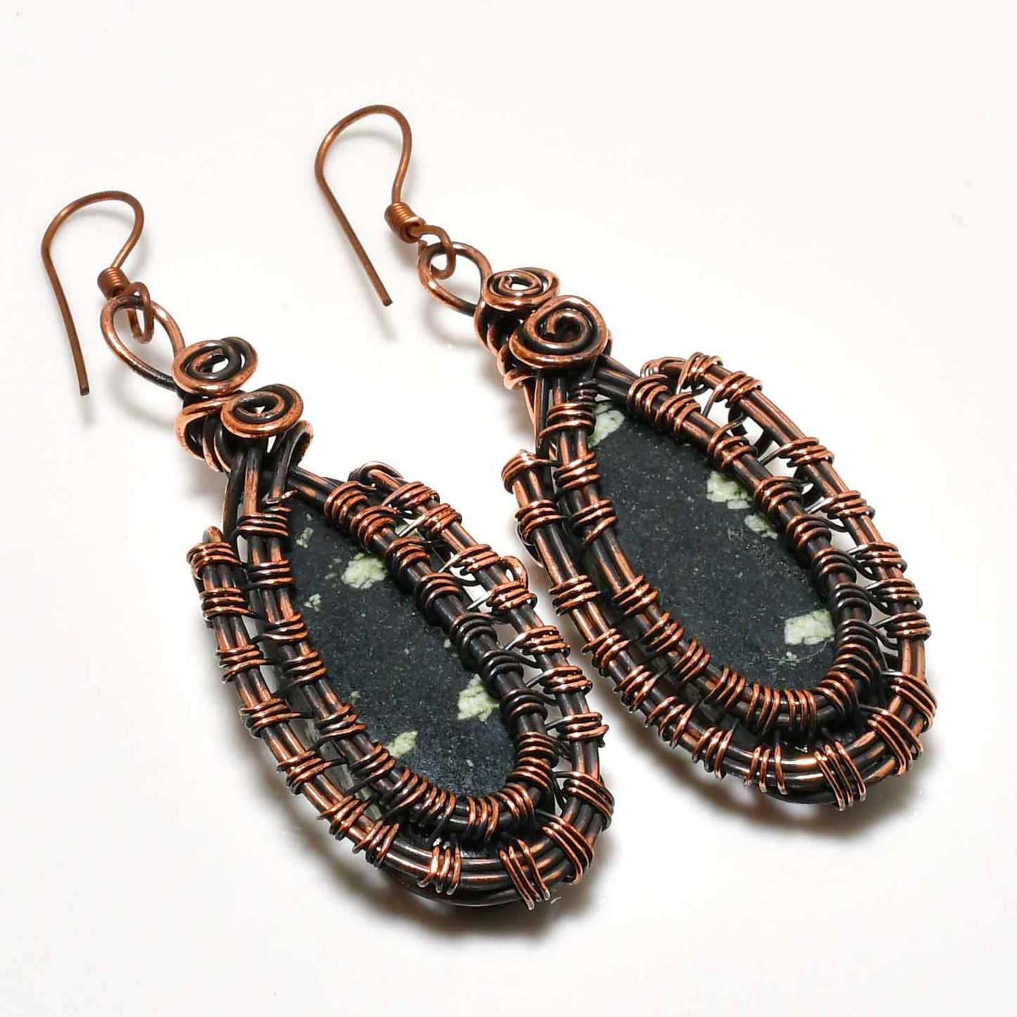 Forest’s Whisper – Copper-Wrapped Agate Earrings