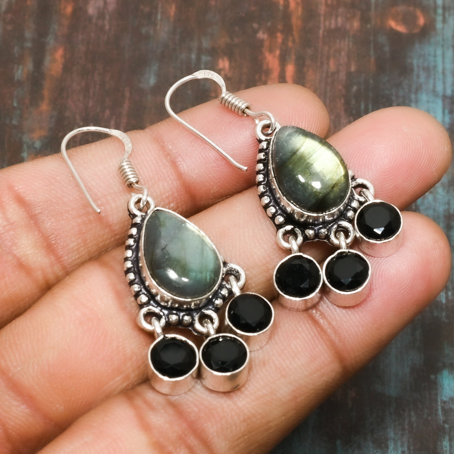 Aurora Eclipse – Labradorite & Onyx Earrings