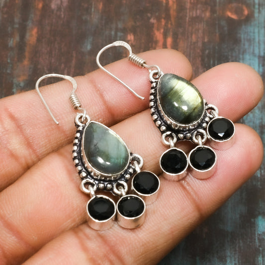 Aurora Eclipse – Labradorite & Onyx Earrings