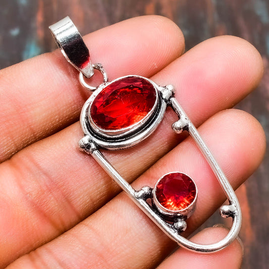 Crimson Harmony – Garnet & Silver Pendant