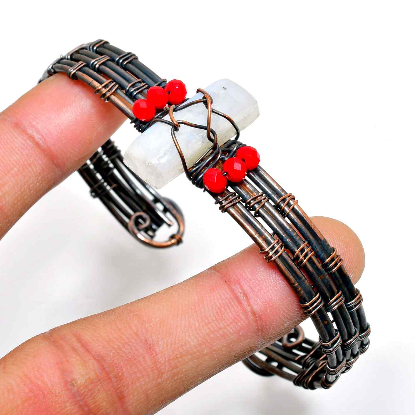 Luna’s Harmony – Moonstone & Copper Bracelet