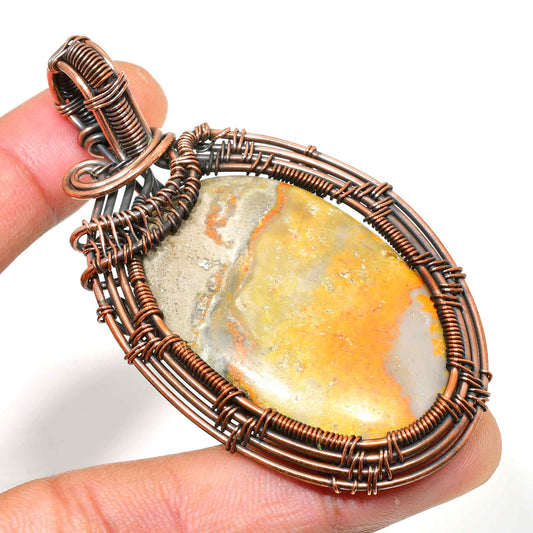 Gaia’s Embrace – Agate Copper Pendant