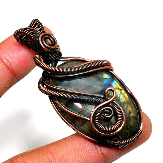 Celestial Dreamcatcher – Labradorite Copper Pendant