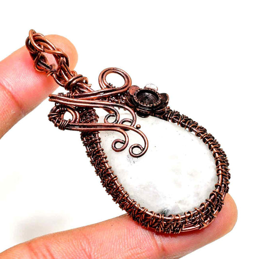 Tranquil Aura – Copper-Wrapped Natural Stone Pendant