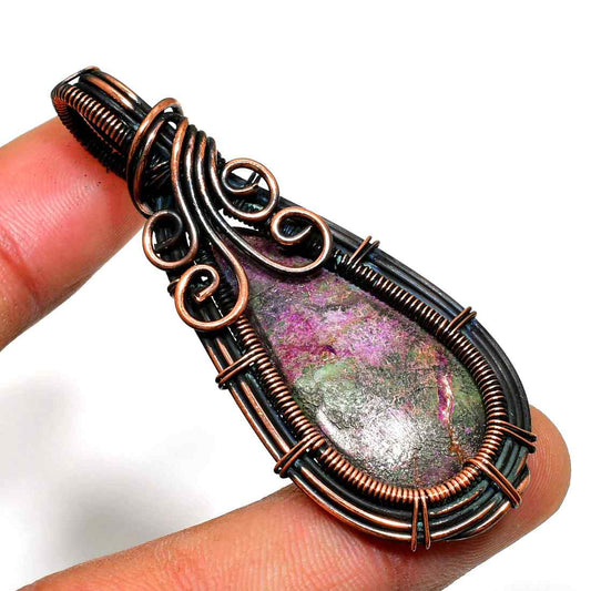 Ezra’s Veil – Handcrafted Amethyst & Copper Pendant