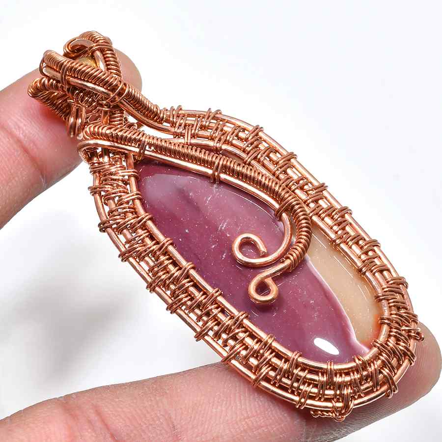 Ezra’s Veil – Copper-Wrapped Agate Pendant