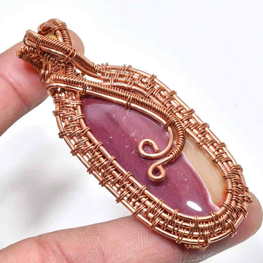 Ezra’s Veil – Copper-Wrapped Agate Pendant