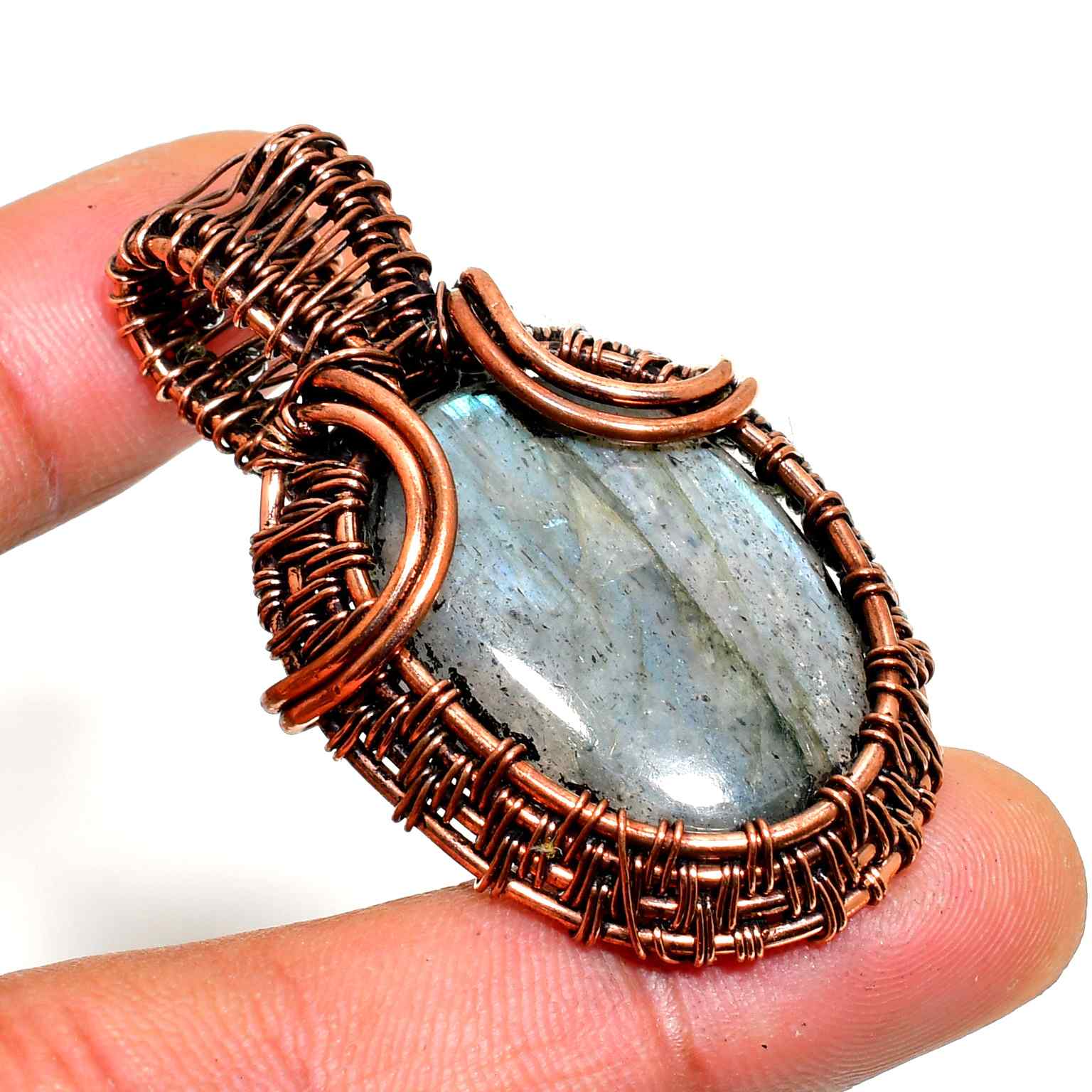 Aurora’s Gaze – Labradorite Copper Pendant