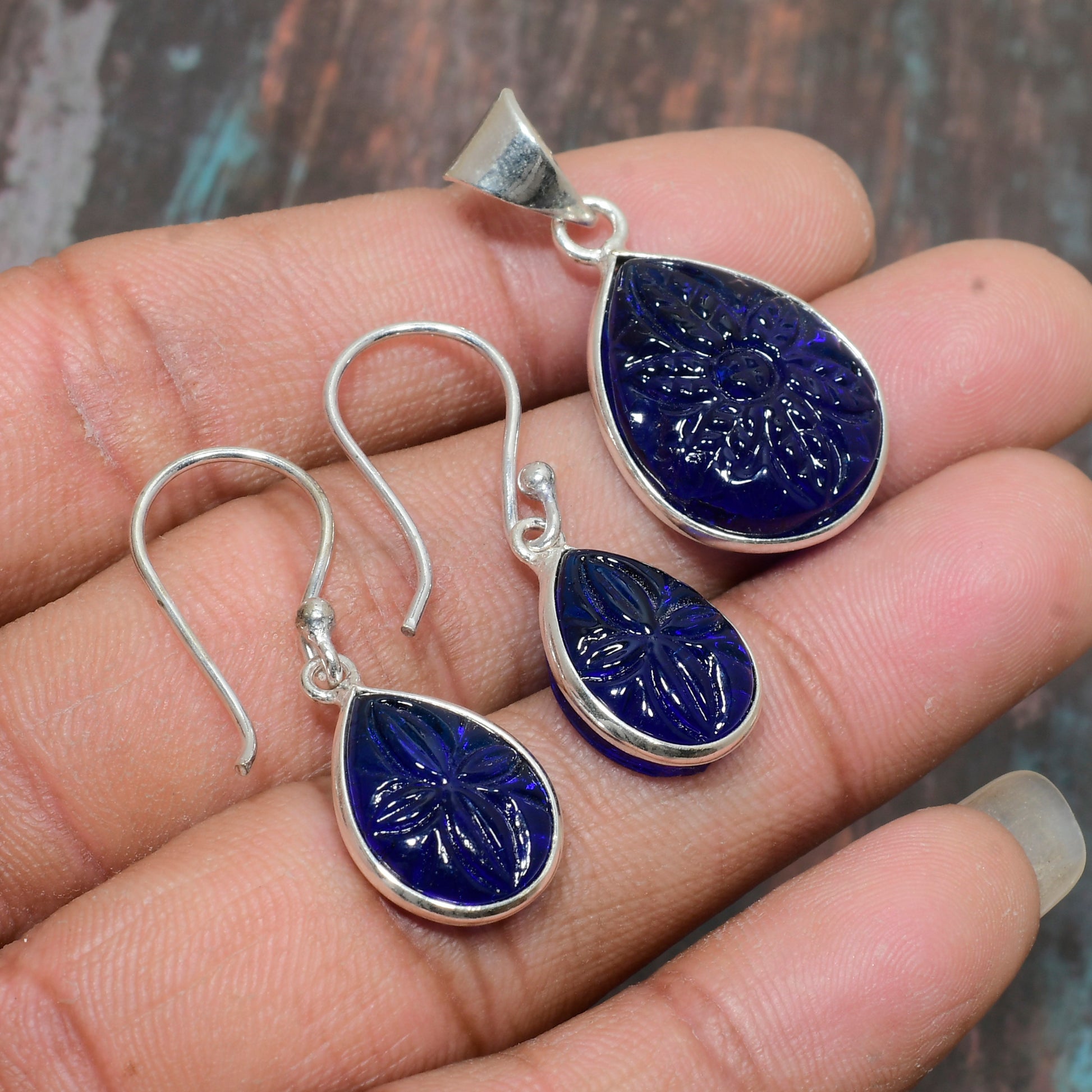 Aurora’s Embrace – Celestial Lapis Lazuli & Sterling Silver Set