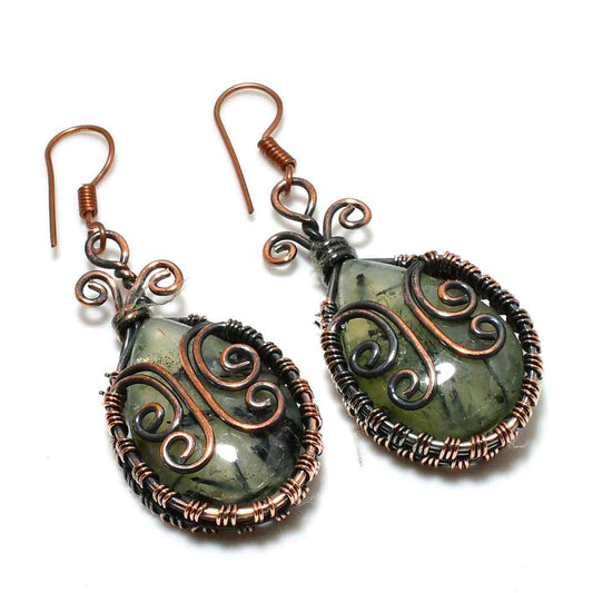Verdant Whisper – Green Quartz Copper Earrings