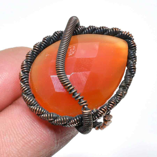 Flame’s Embrace – Carnelian Copper Pendant