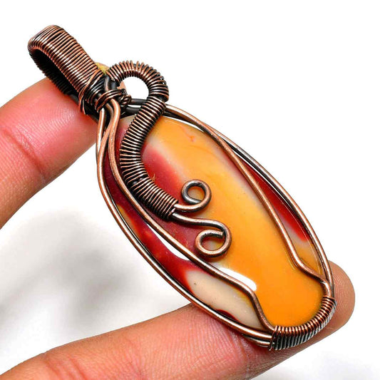 Ember’s Glow – Agate & Oxidized Copper Pendant
