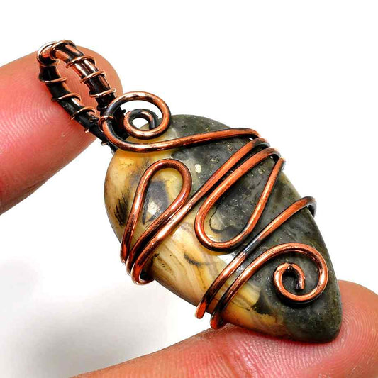 Jasper’s Embrace – Copper-Wrapped Jasper Pendant