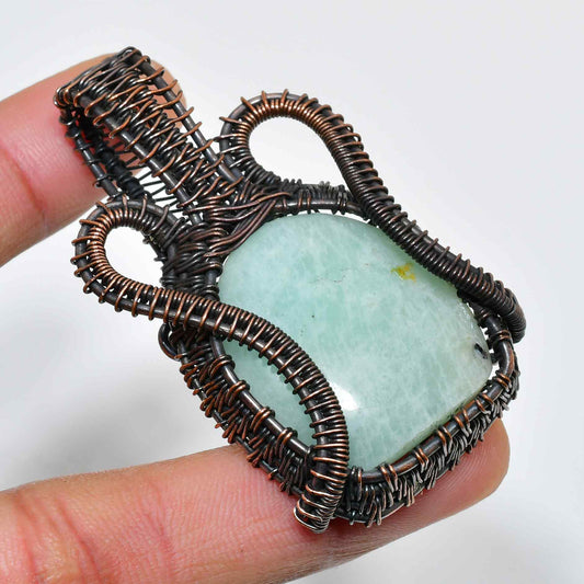 Harmony’s Embrace – Aventurine Copper Pendant
