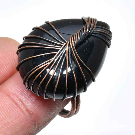 Ebon Ember – Copper-Wrapped Obsidian Ring