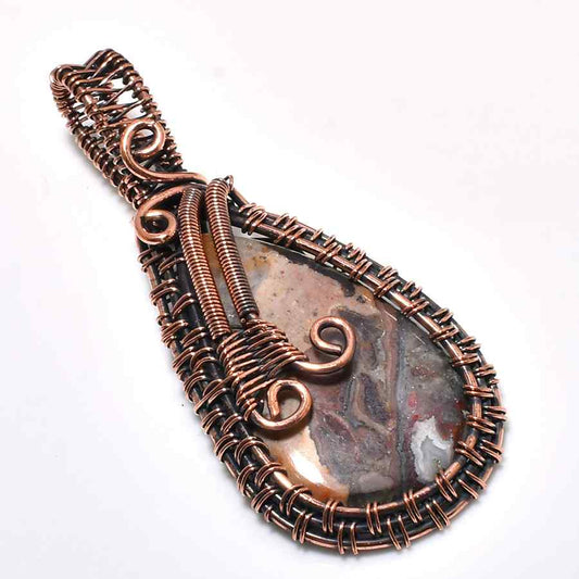 Harmony’s Embrace – Agate Copper Wire Pendant