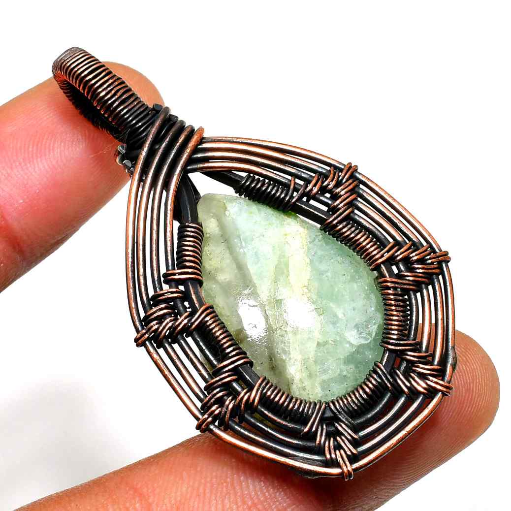 Emerald Serenity – Green Amethyst Copper Pendant