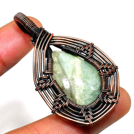 Emerald Serenity – Green Amethyst Copper Pendant