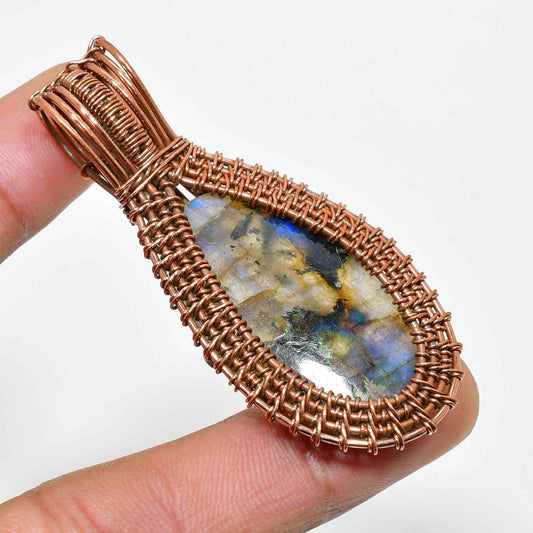 Aurora’s Path – Labradorite Copper Pendant