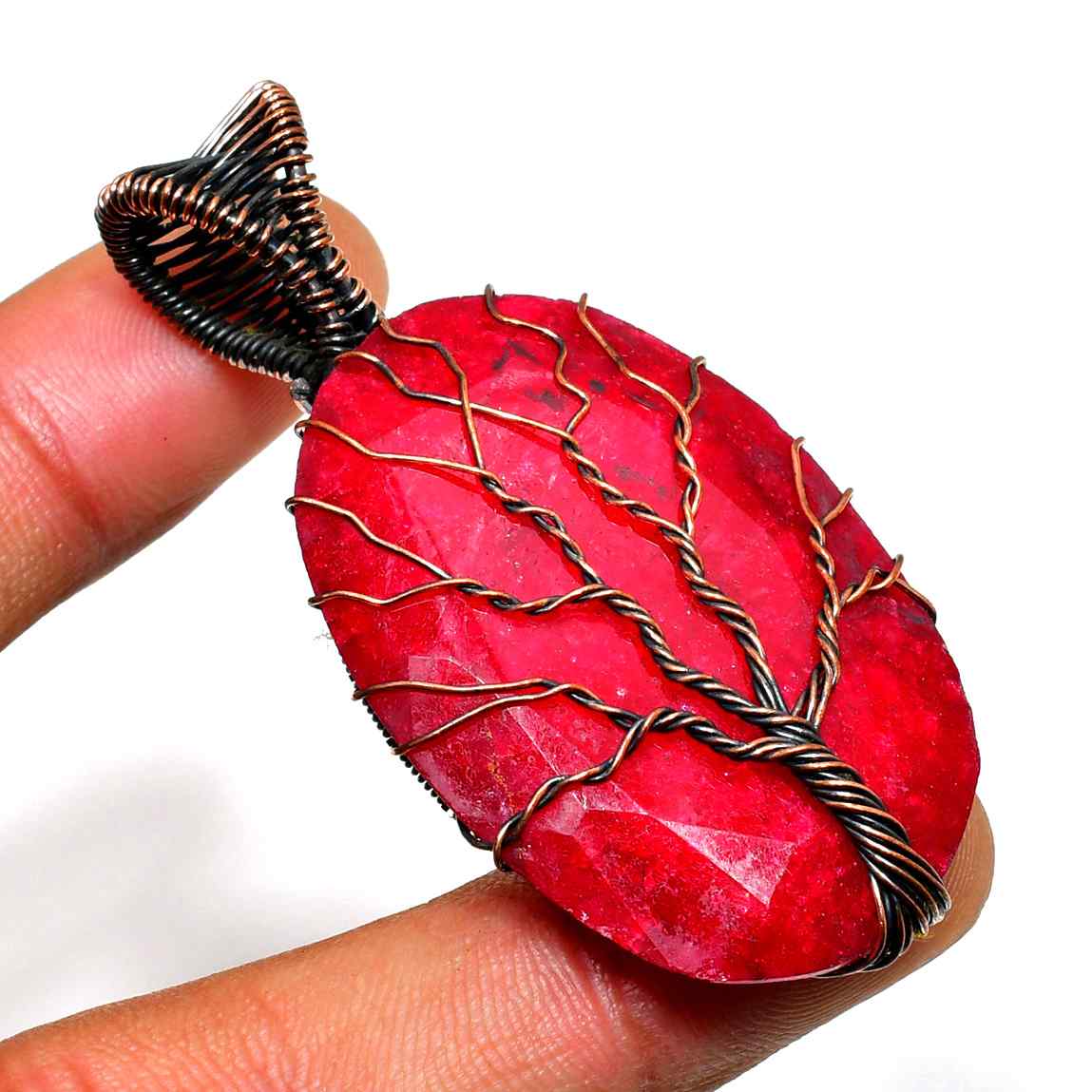 Crimson Embrace – Ruby & Golden Wire Pendant