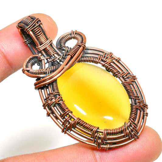 Auric Radiance – Citrine Copper Pendant
