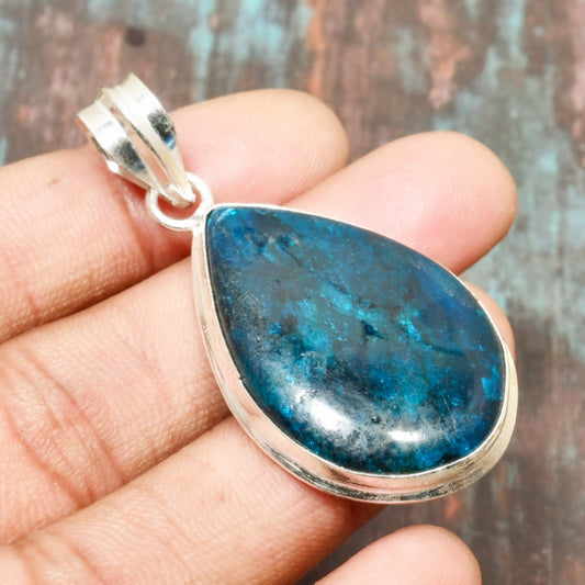 Luna’s Clarity – Lapis Lazuli Sterling Silver Pendant