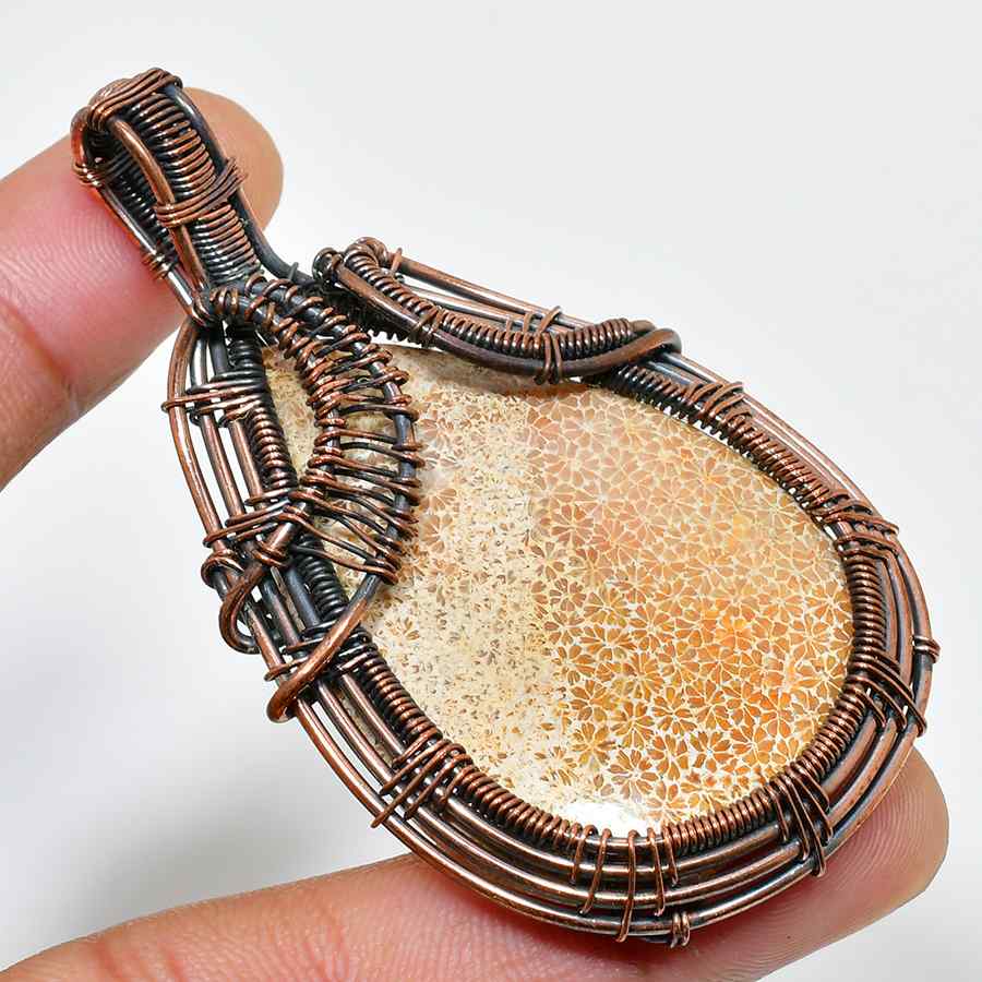 Tranquil Harmony – Copper-Wrapped Natural Stone Pendant