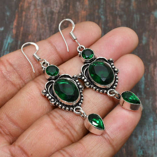 Isolde’s Embrace – Emerald Silver Earrings