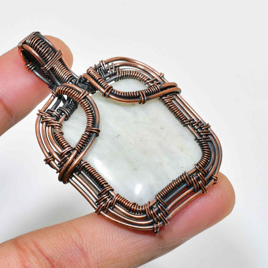 Celestial Harmony – Amethyst Copper Pendant