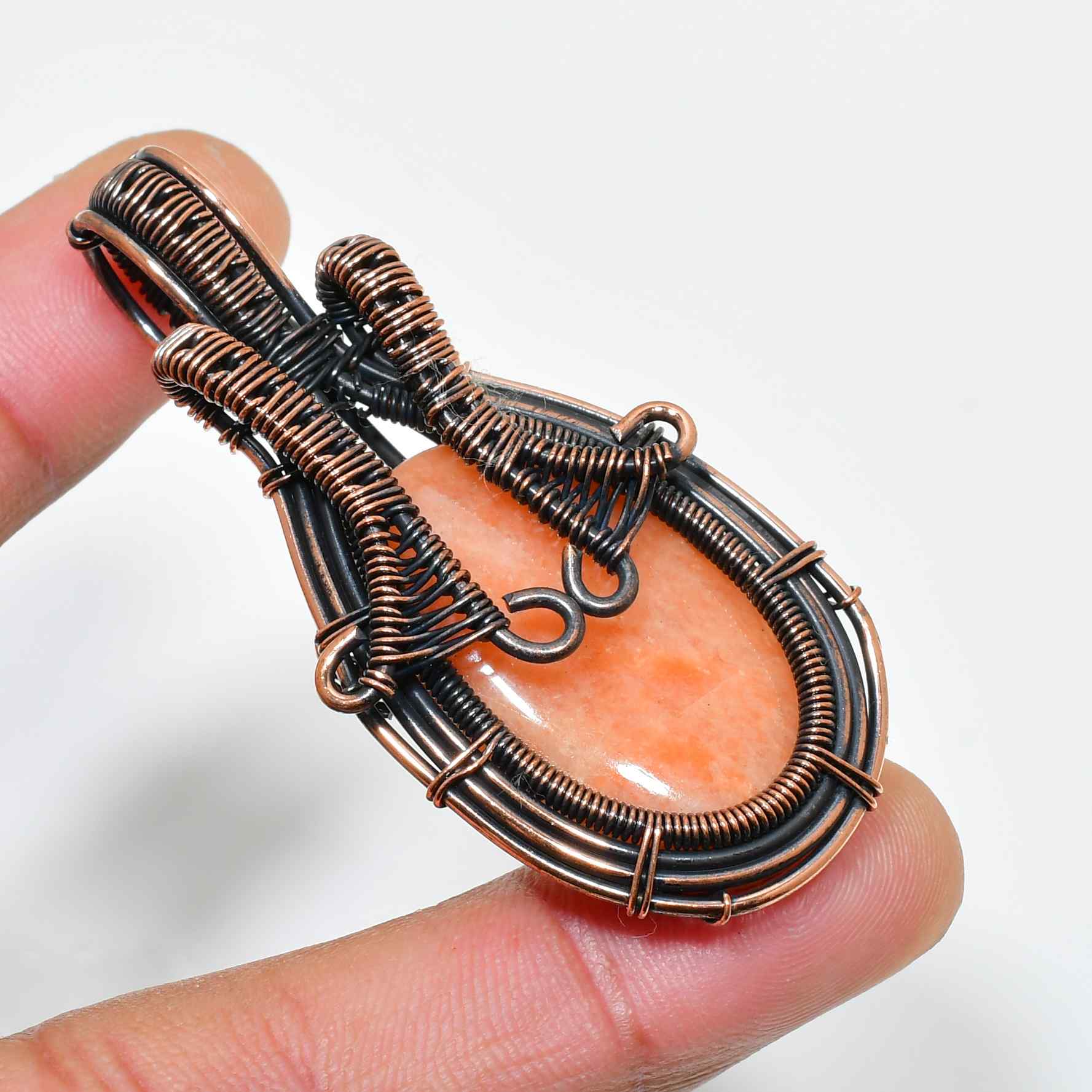 Sunset Serenity – Sunstone Copper Pendant