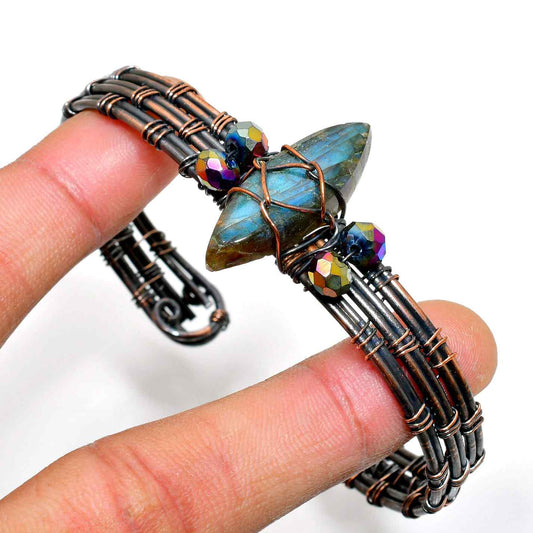 Labyrinth of Light – Labradorite & Copper Bracelet