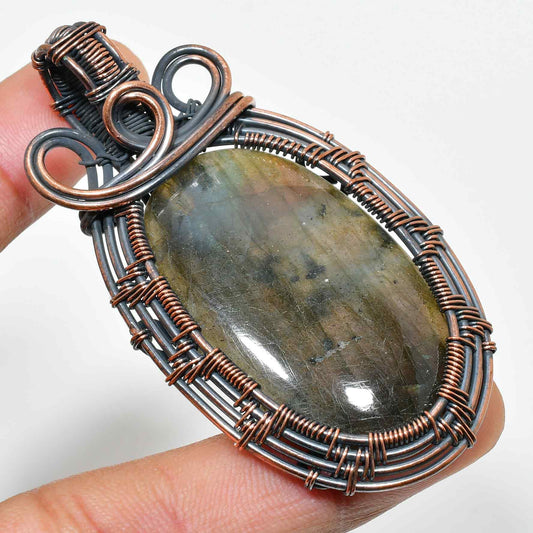 Mystic Aurora – Labradorite Copper Pendant