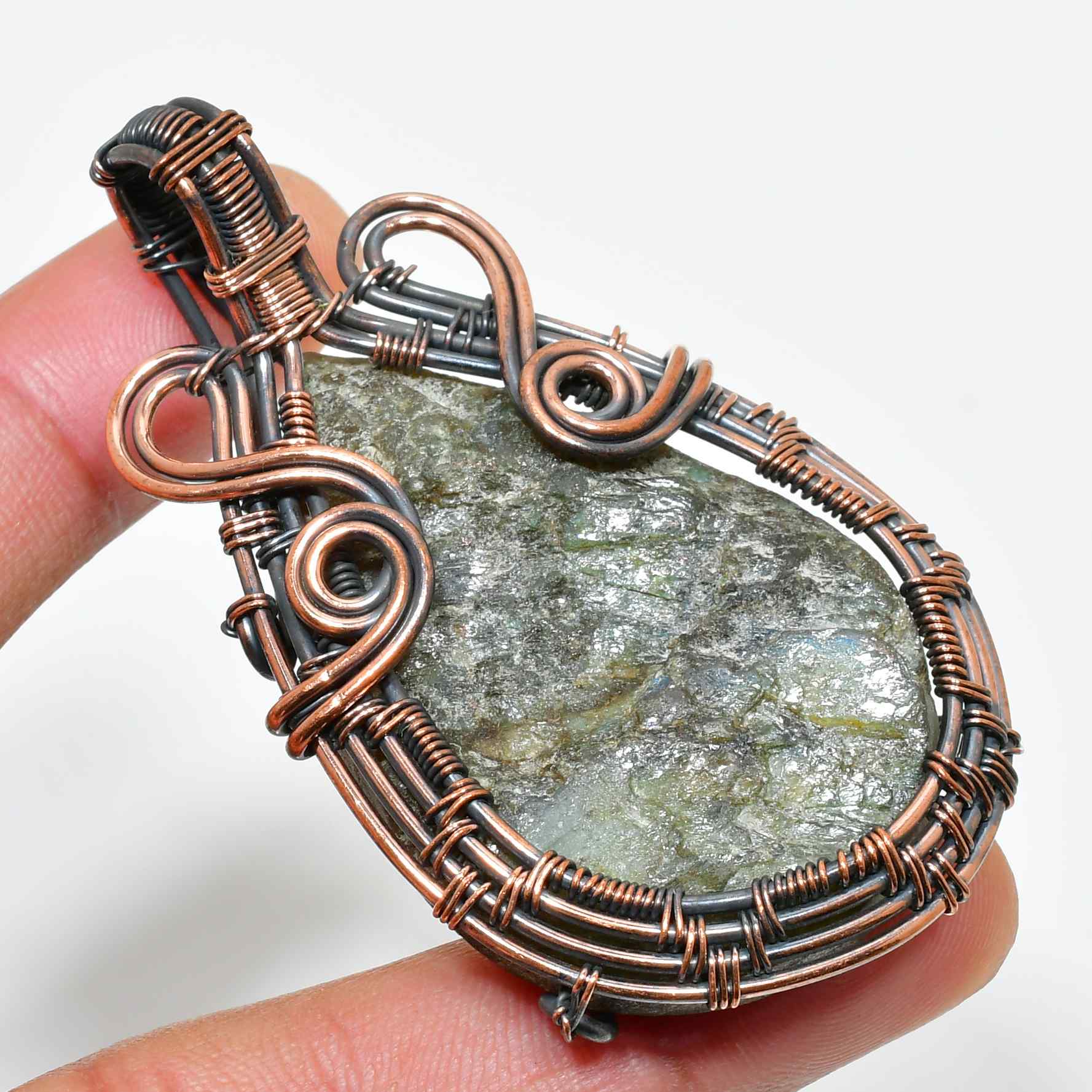 Aurora’s Veil – Labradorite Copper Pendant