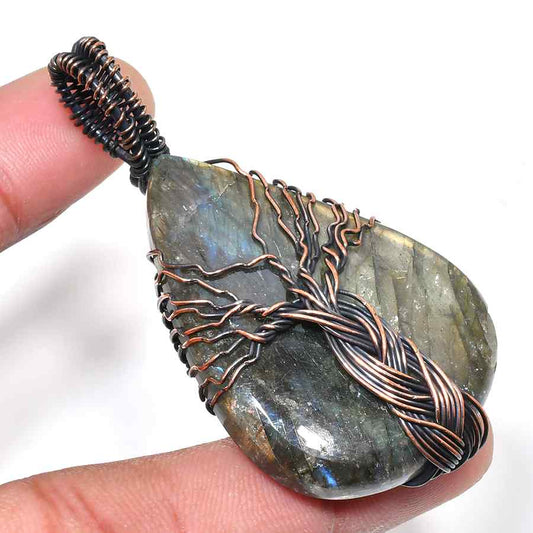 Gaia’s Grove – Labradorite Copper Pendant