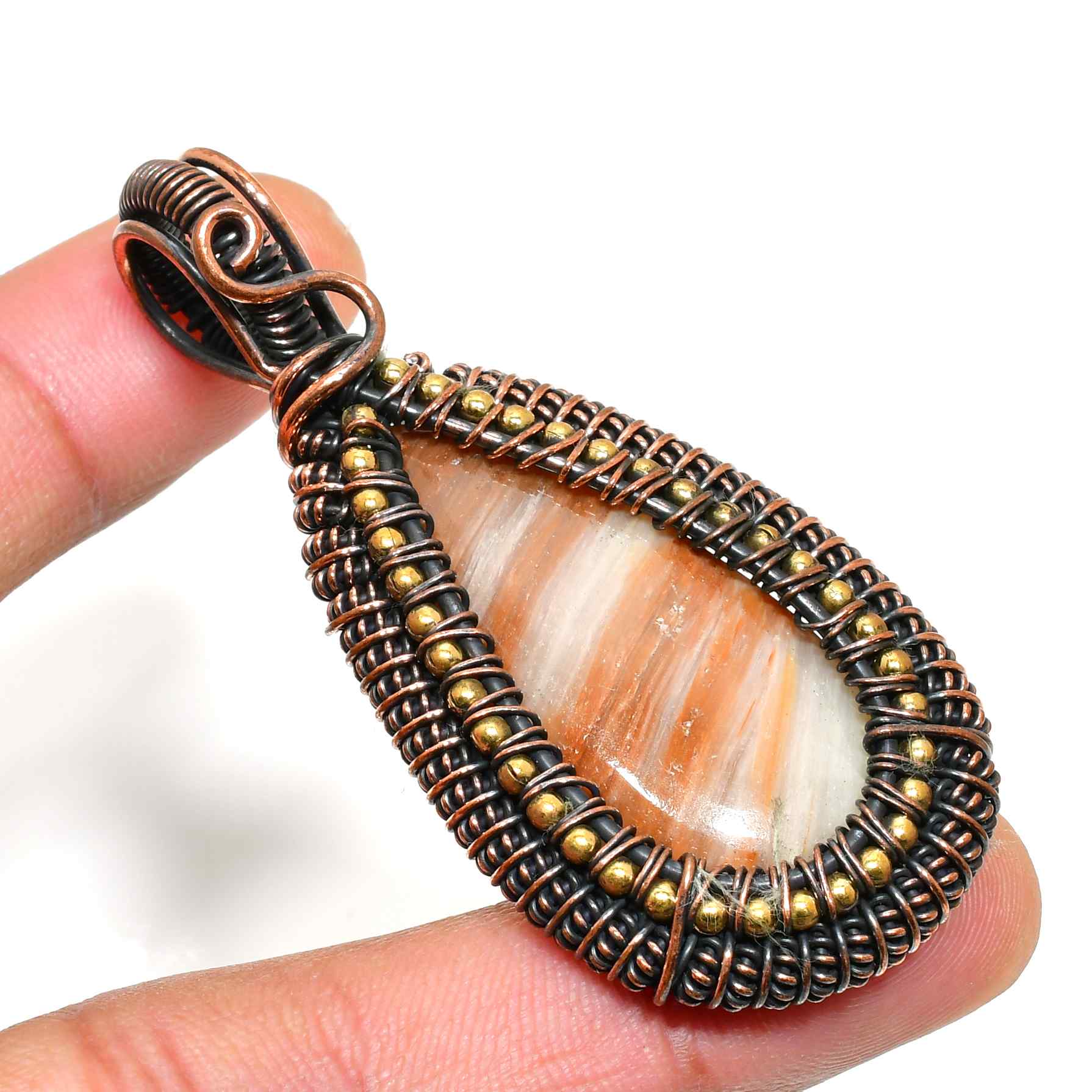Ember’s Embrace – Agate & Oxidized Copper Pendant