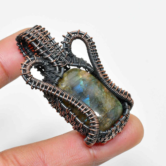 Aurora’s Shield – Labradorite Copper Pendant