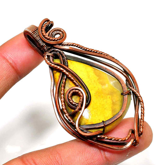 Sunlit Embrace – Copper Sunstone Pendant