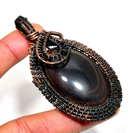 Ember’s Embrace – Obsidian Wire-Wrapped Pendant