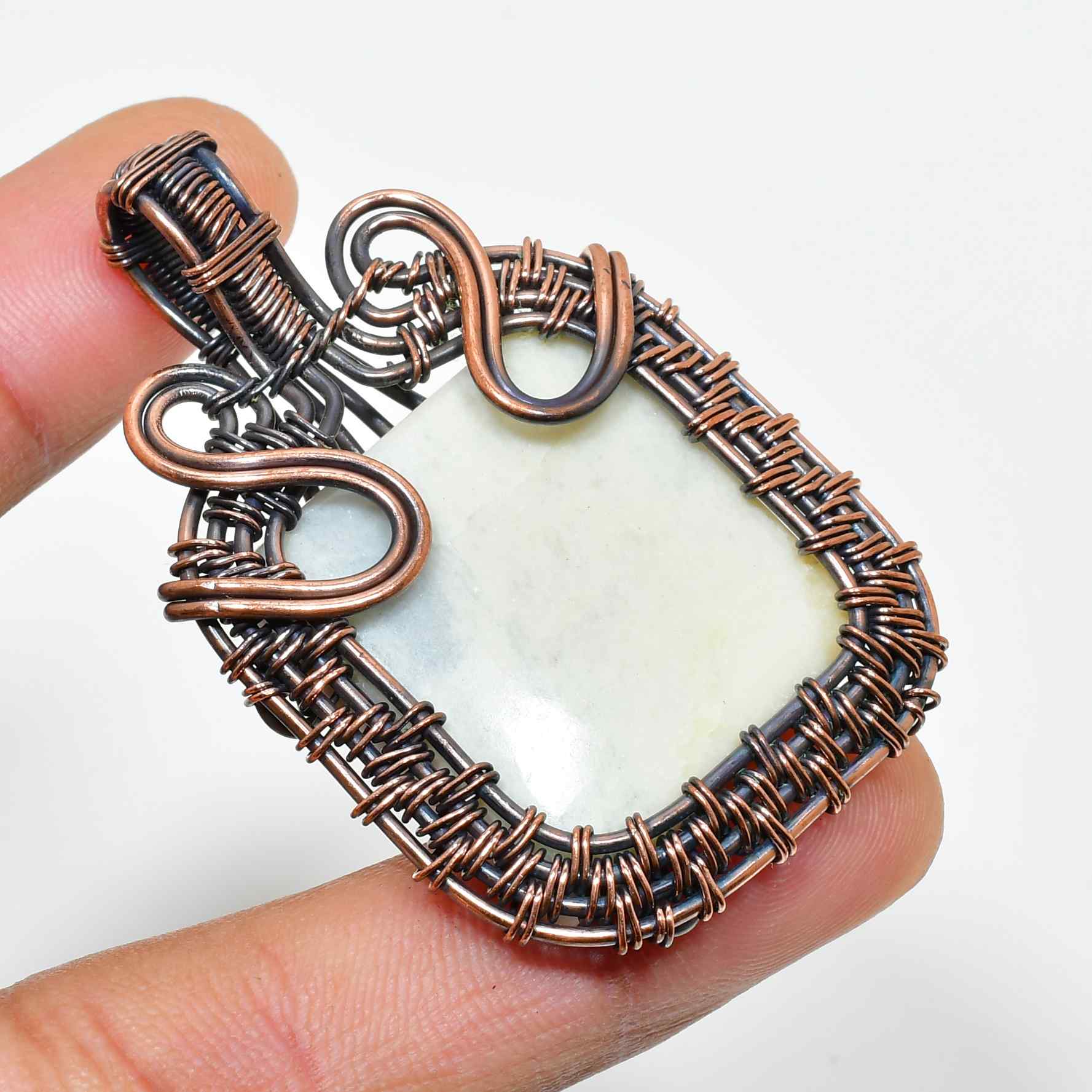 Harmony’s Embrace – Jade & Oxidized Copper Pendant