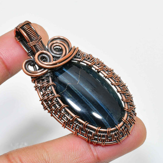 Ronan’s Aegis – Black Onyx Copper Pendant