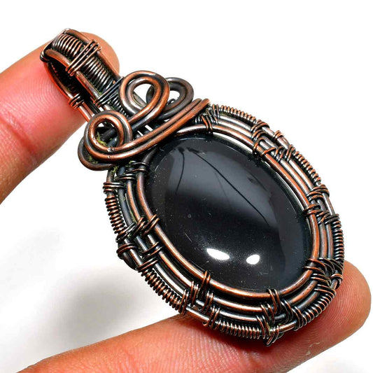 Obsidian Ember – Onyx & Copper Pendant