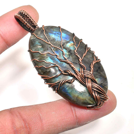 Mystic Grove – Labradorite Copper Pendant