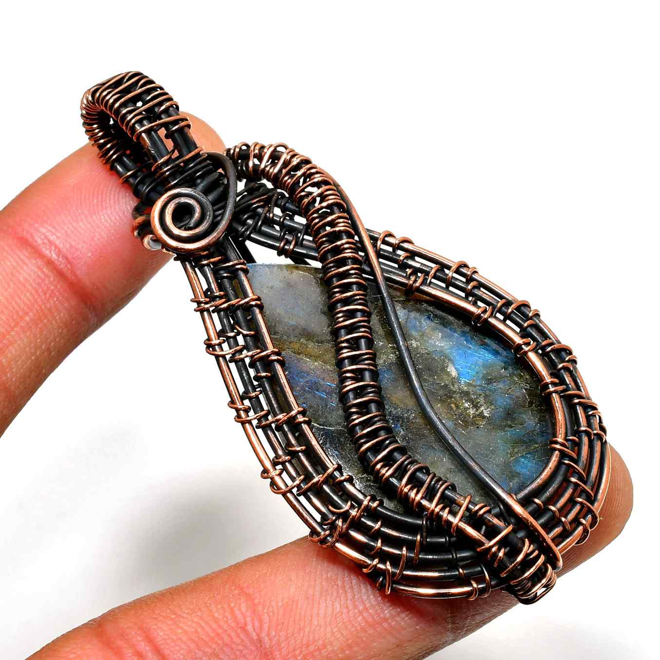 Mystic Labyrinth – Labradorite & Copper Pendant