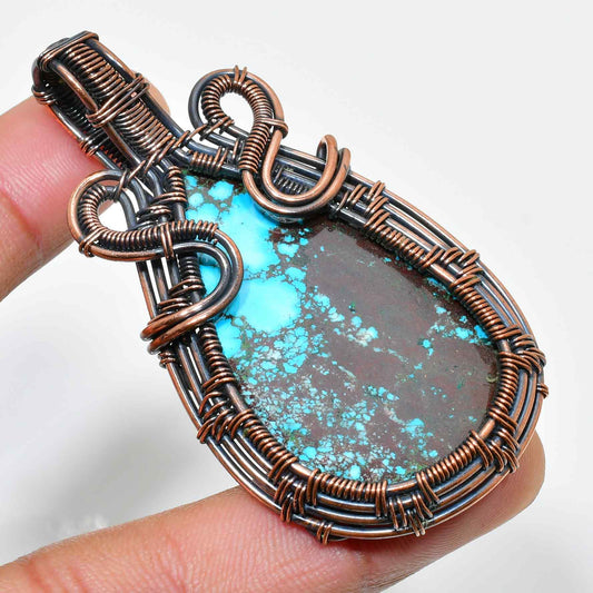 Serenity’s Embrace – Turquoise Copper Pendant