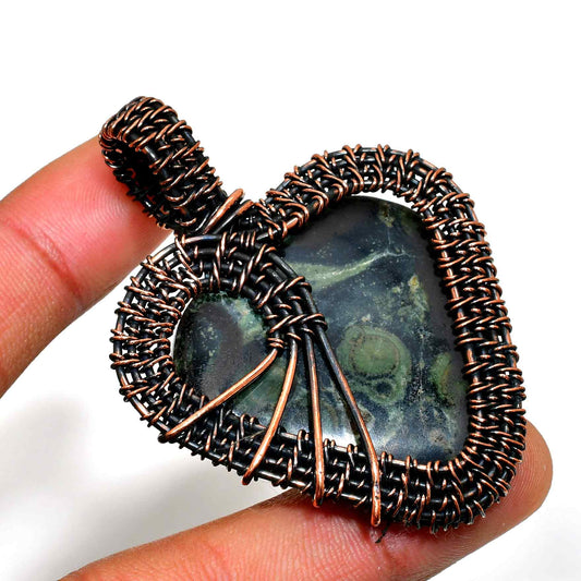 Arbor’s Heart – Copper-Wrapped Natural Stone Pendant